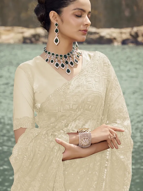 White_Net_Embellished_Bollywood_Saree_With_Unstitched_Blouse_For_Women