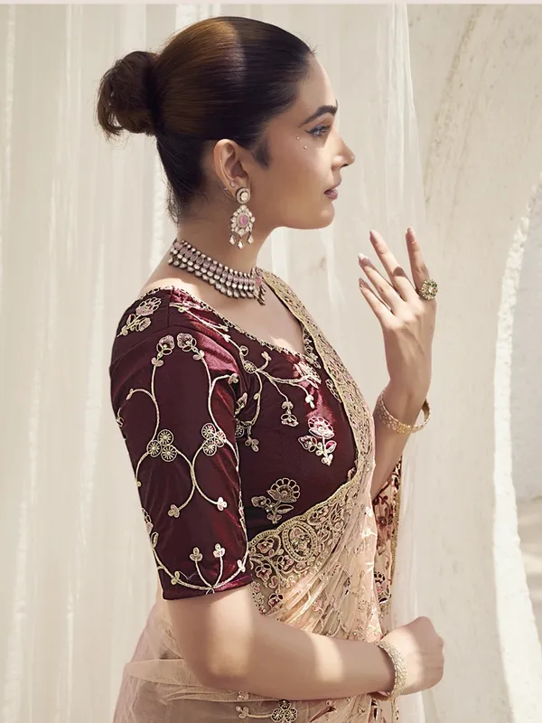 Pink_Net_Embellished_Bollywood_Saree_With_Unstitched_Blouse_For_Women