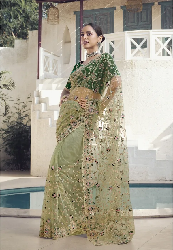 Green_Net_Embellished_Bollywood_Saree_With_Unstitched_Blouse_For_Women