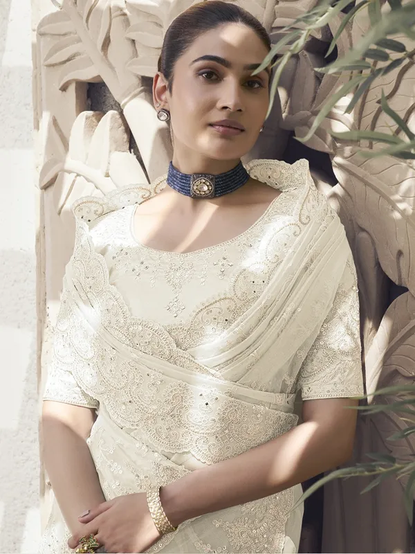 White_Net_Embellished_Bollywood_Saree_With_Unstitched_Blouse_For_Women