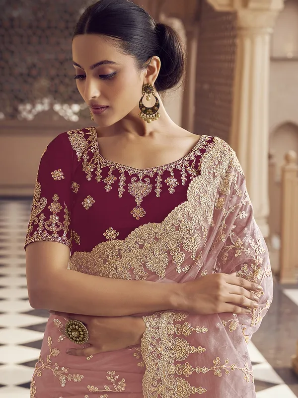 Pink_Net_Embellished_Bollywood_Saree_With_Unstitched_Blouse_For_Women