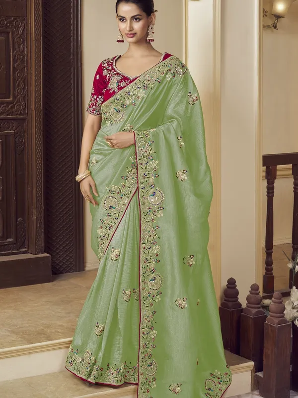 Green_Georgette_Embellished_Bollywood_Saree_With_Unstitched_Blouse_For_Women