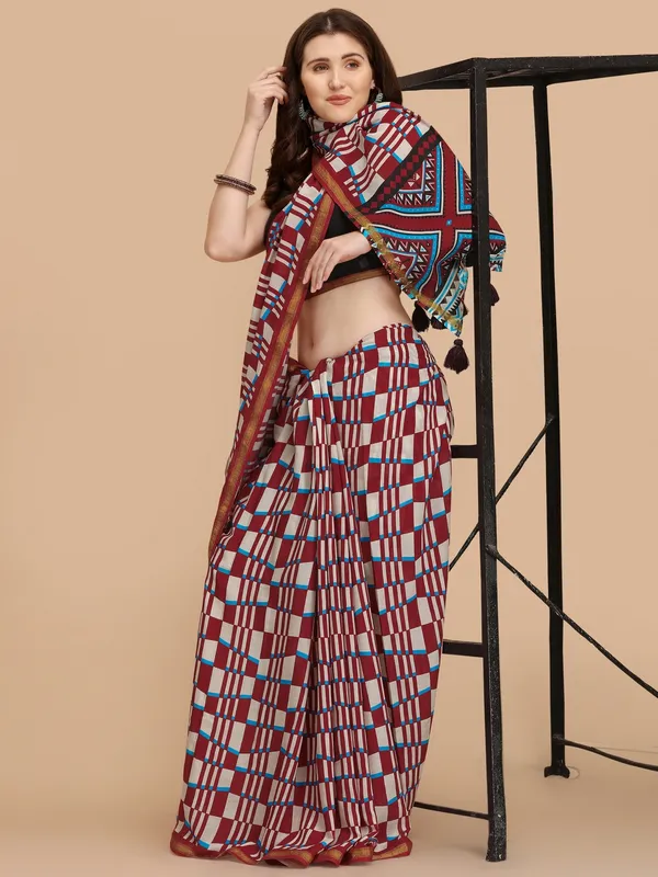 Suha_Womens_Fashion_Ethnic_Maroon_Color_Saree