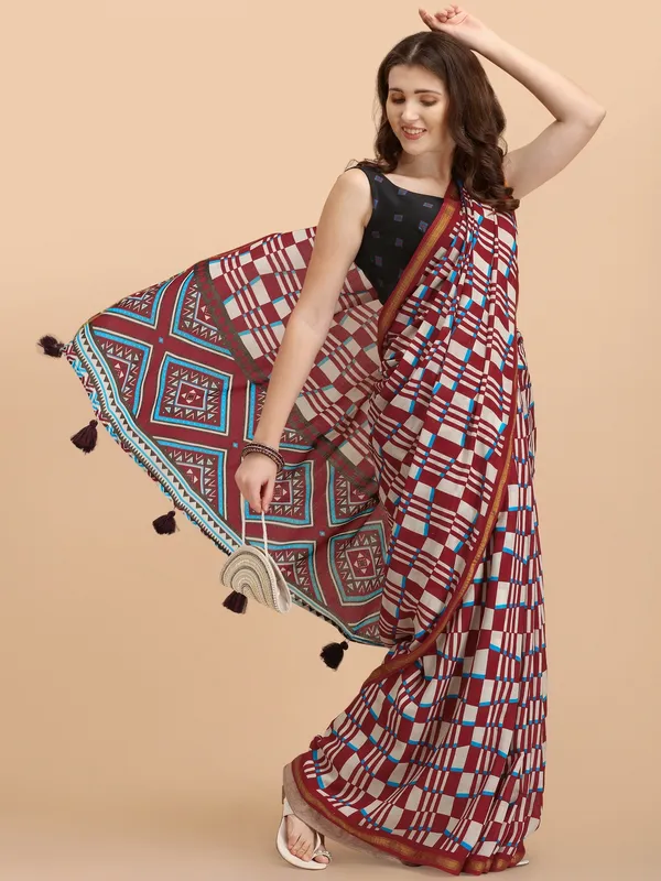 Suha_Womens_Fashion_Ethnic_Maroon_Color_Saree