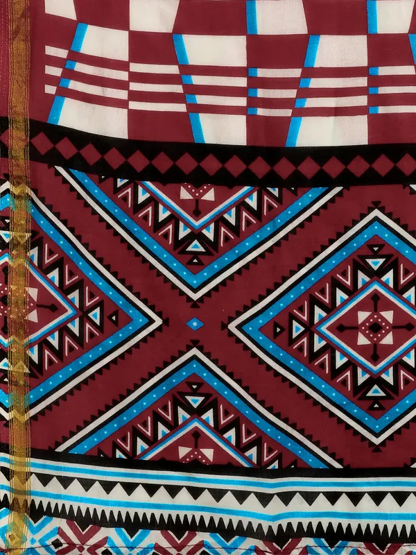 Suha_Womens_Fashion_Ethnic_Maroon_Color_Saree