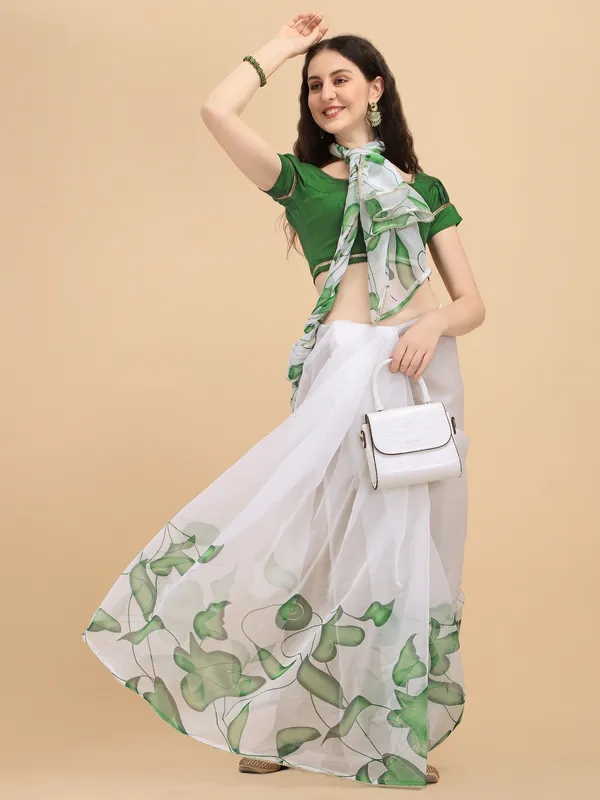 Suha_Womens_Fashion_Ethnic_Green_Color_Saree