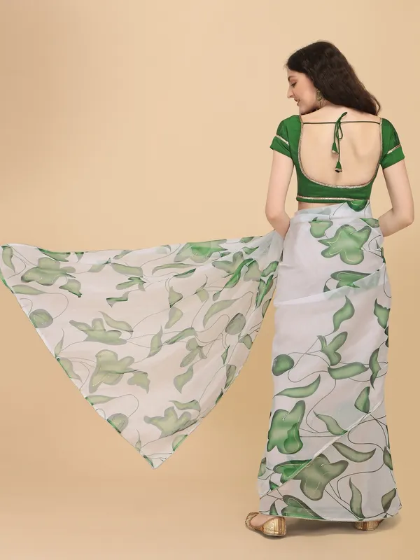 Suha_Womens_Fashion_Ethnic_Green_Color_Saree