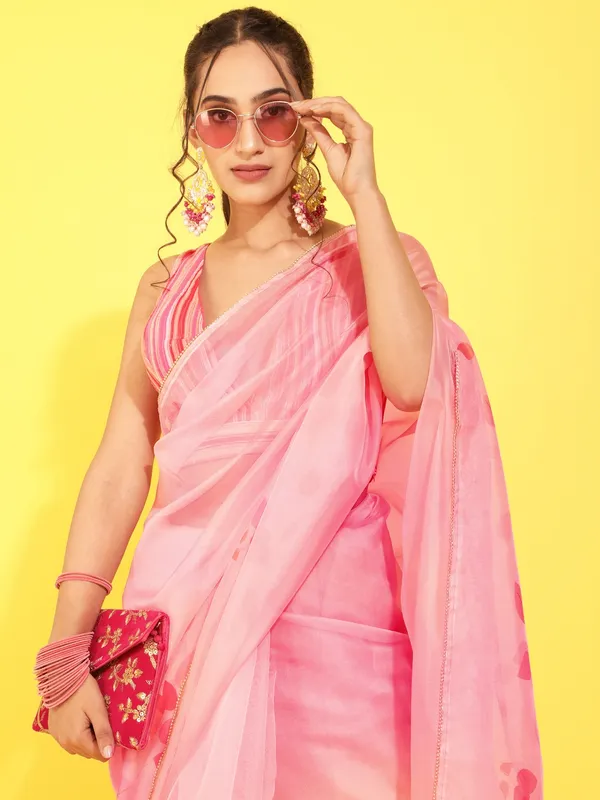 Suha_Womens_Fashion_Ethnic_Pink_Color_Saree