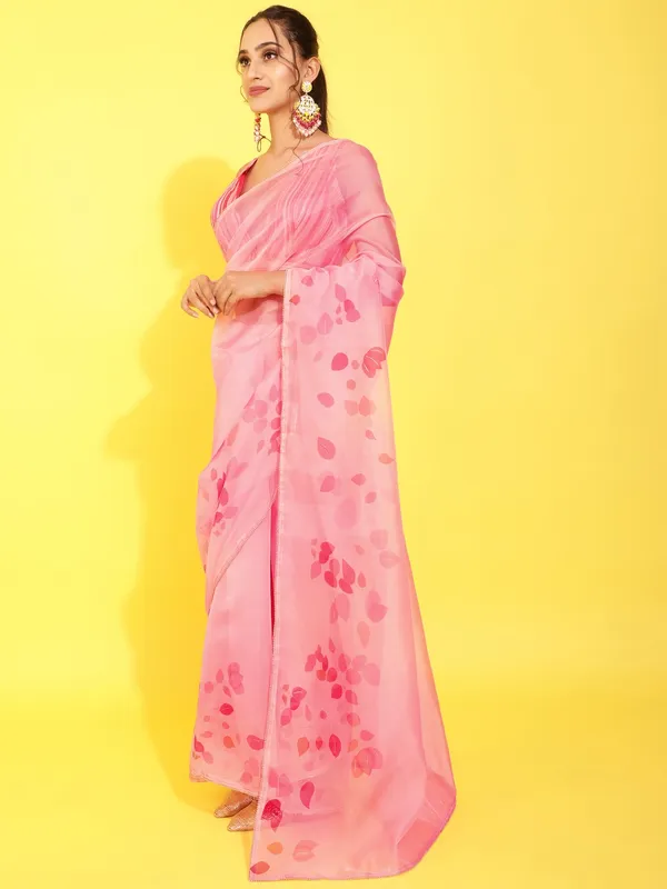 Suha_Womens_Fashion_Ethnic_Pink_Color_Saree