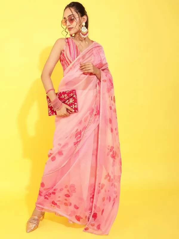 Suha_Womens_Fashion_Ethnic_Pink_Color_Saree