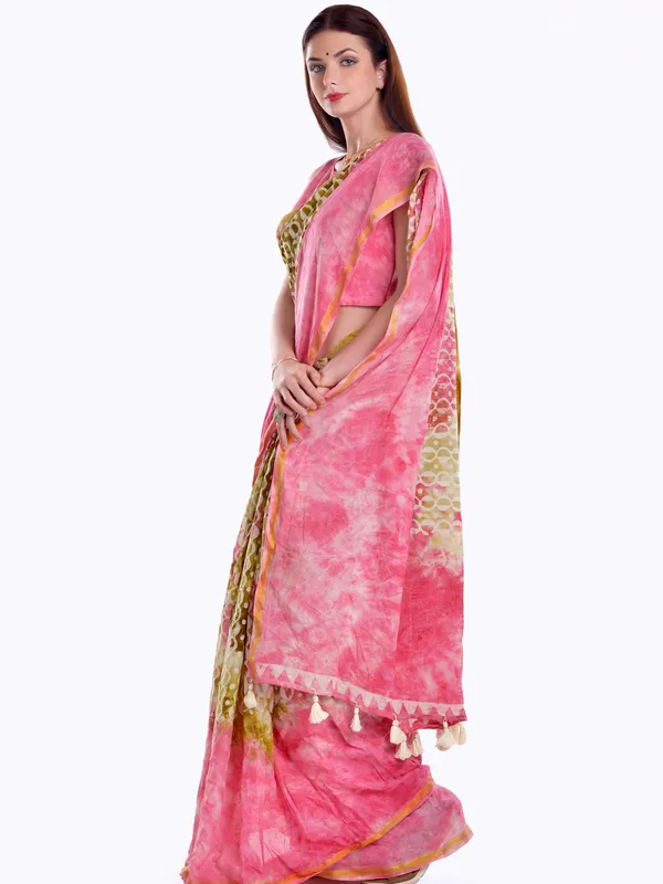 Suha_Womens_Fashion_Ethnic_Pink_Color_Saree