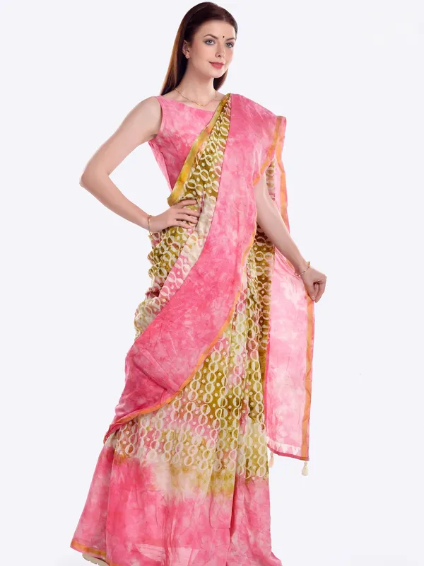 Suha_Womens_Fashion_Ethnic_Pink_Color_Saree
