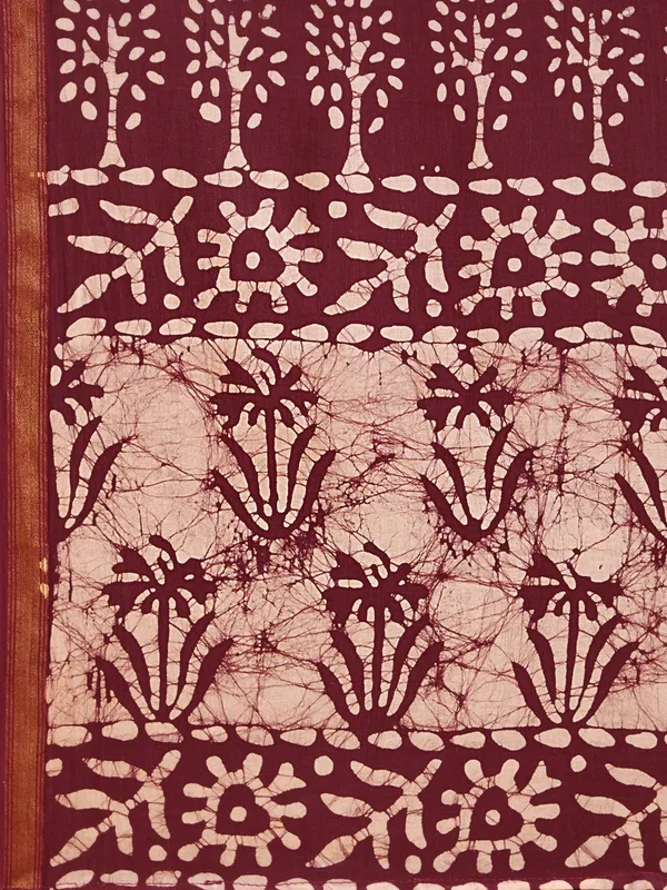 Suha_Womens_Fashion_Ethnic_Maroon_Color_Saree
