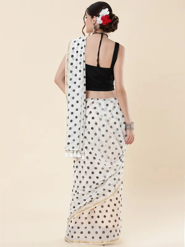 Suha_Womens_Fashion_Ethnic_White_Color_Saree