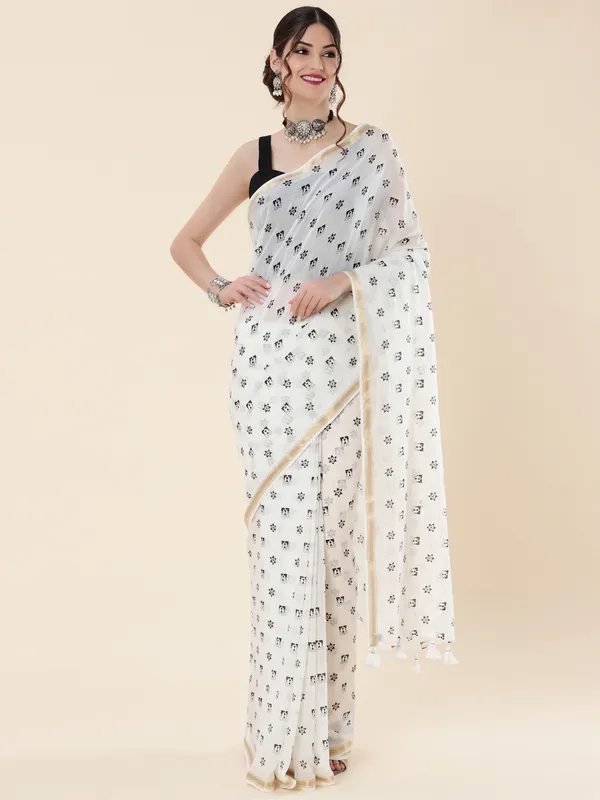 Suha_Womens_Fashion_Ethnic_White_Color_Saree