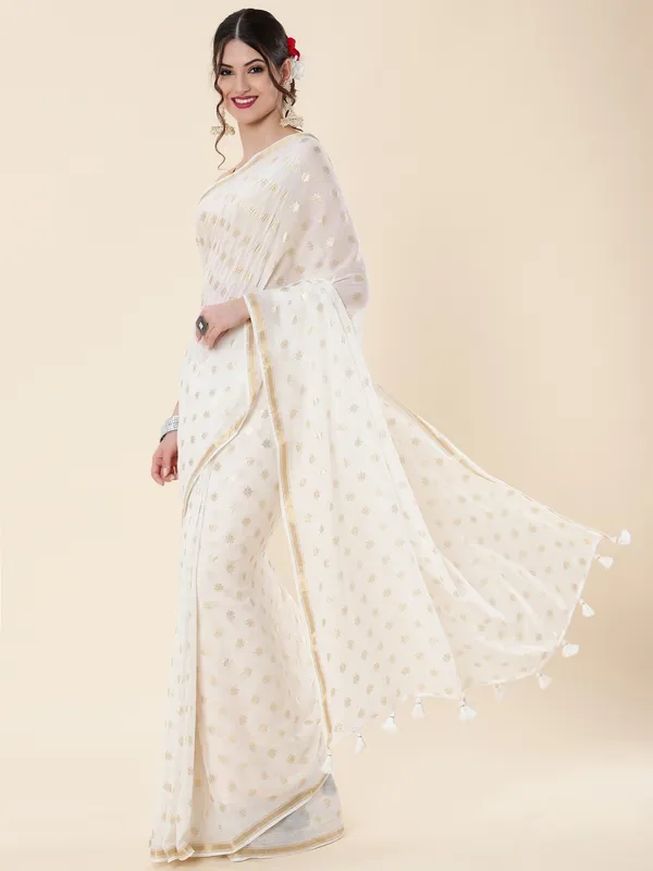 Suha_Womens_Fashion_Ethnic_White_Color_Saree