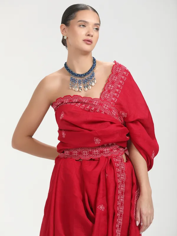 Suha_Womens_Fashion_Ethnic_Red_Color_Saree