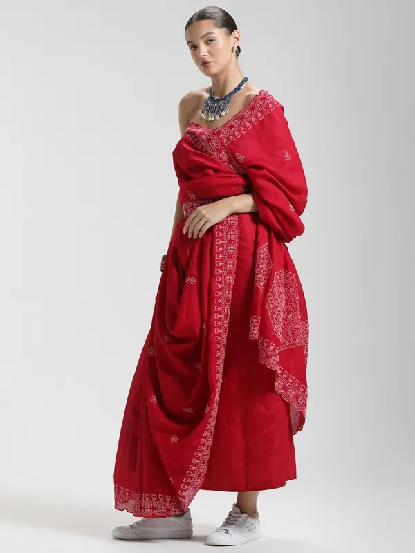 Suha_Womens_Fashion_Ethnic_Red_Color_Saree