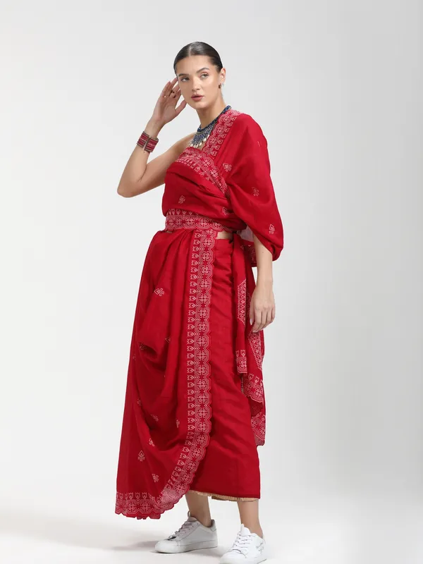 Suha_Womens_Fashion_Ethnic_Red_Color_Saree