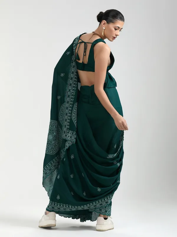 Suha_Womens_Fashion_Ethnic_Green_Color_Saree