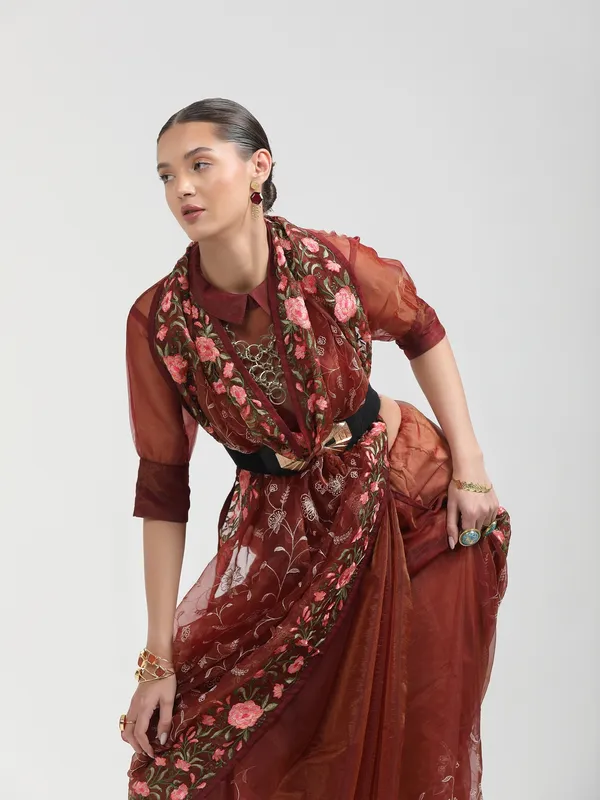 Suha_Womens_Fashion_Ethnic_Maroon_Color_Saree