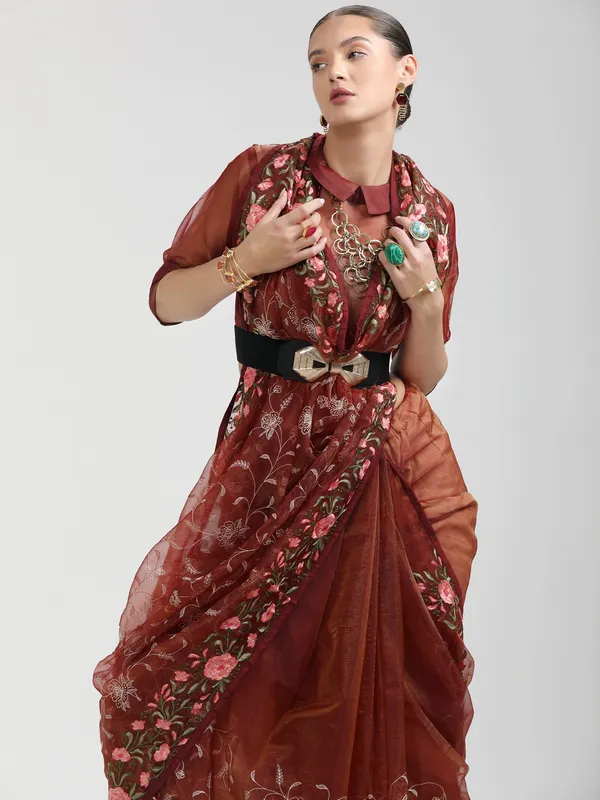 Suha_Womens_Fashion_Ethnic_Maroon_Color_Saree