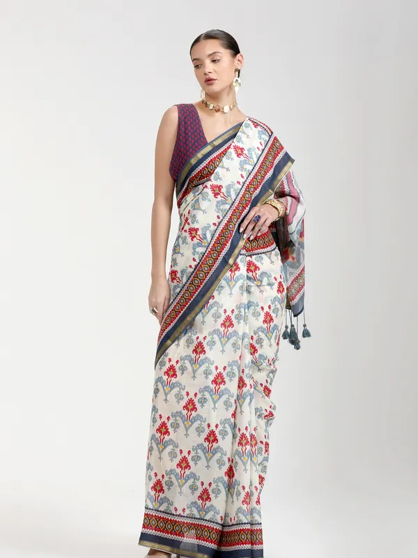 Suha_Womens_Fashion_Ethnic_White_Color_Saree