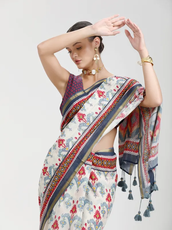 Suha_Womens_Fashion_Ethnic_White_Color_Saree