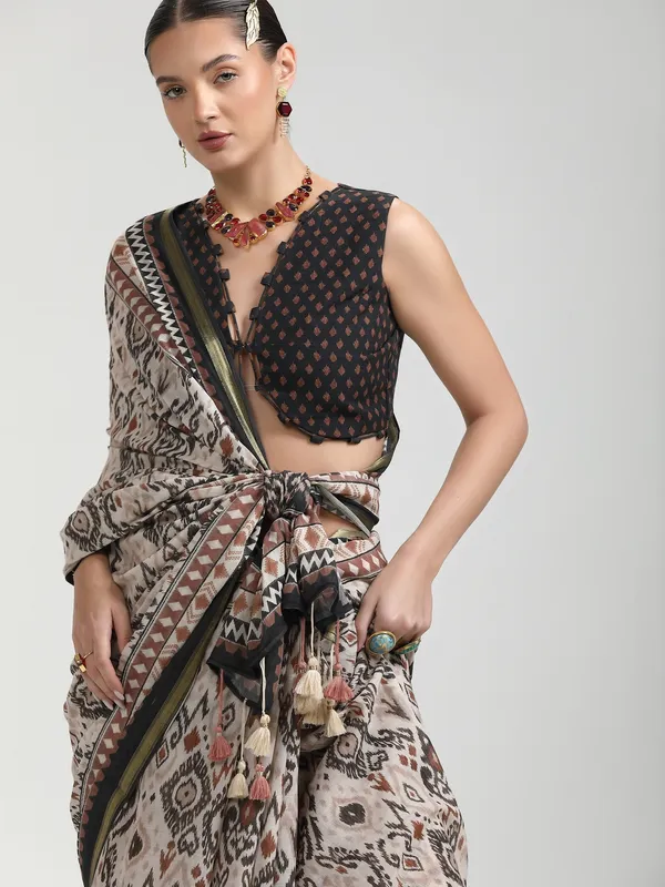 Suha_Womens_Fashion_Ethnic_Beige_Color_Saree
