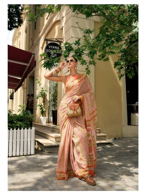 Suha_Womens_Fashion_Ethnic_Orange_Color_Saree