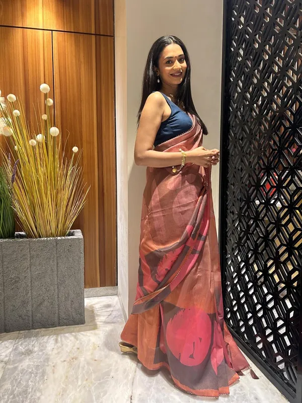 Suha_Womens_Fashion_Ethnic_Pink_Color_Saree