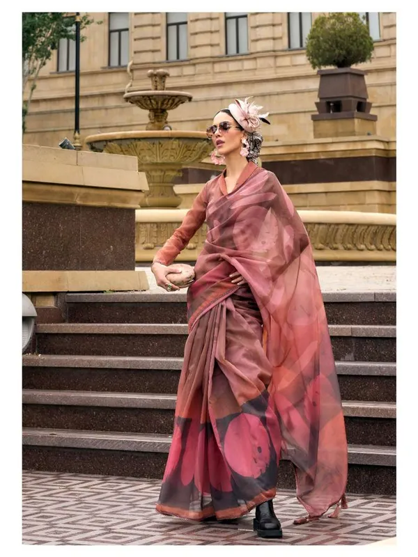 Suha_Womens_Fashion_Ethnic_Pink_Color_Saree
