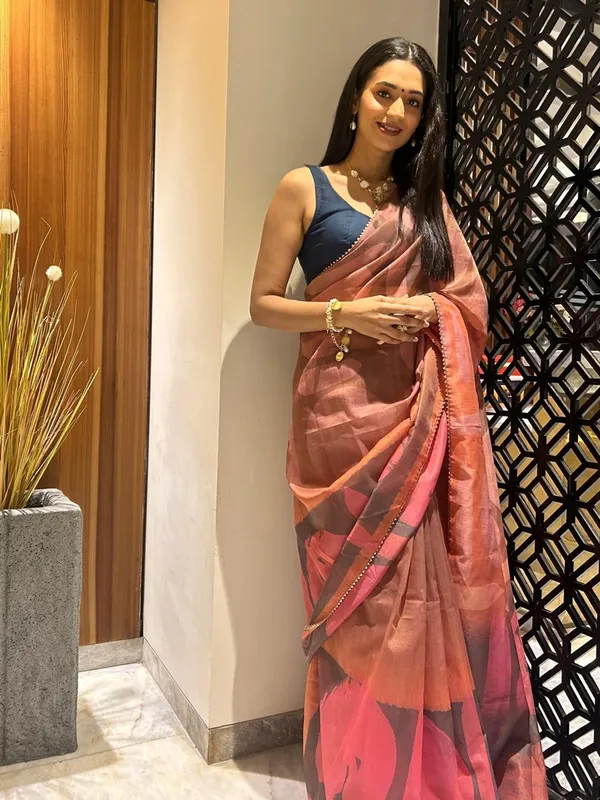 Suha_Womens_Fashion_Ethnic_Pink_Color_Saree
