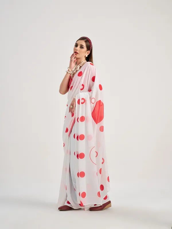 Suha_Womens_Fashion_Ethnic_White_Color_Saree