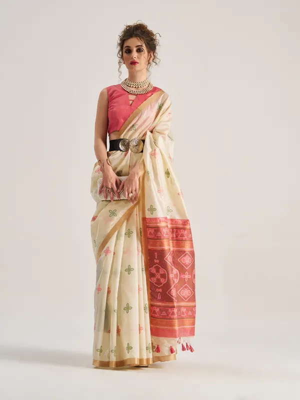 Suha_Womens_Fashion_Ethnic_Peach_Color_Saree