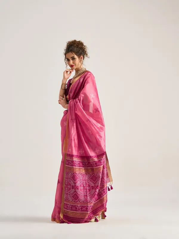 Suha_Womens_Fashion_Ethnic_Purple_Color_Saree