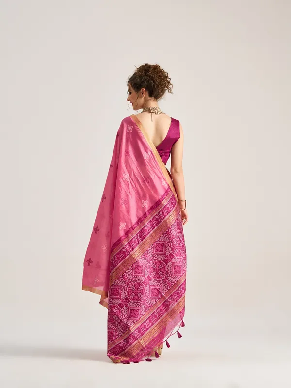 Suha_Womens_Fashion_Ethnic_Purple_Color_Saree