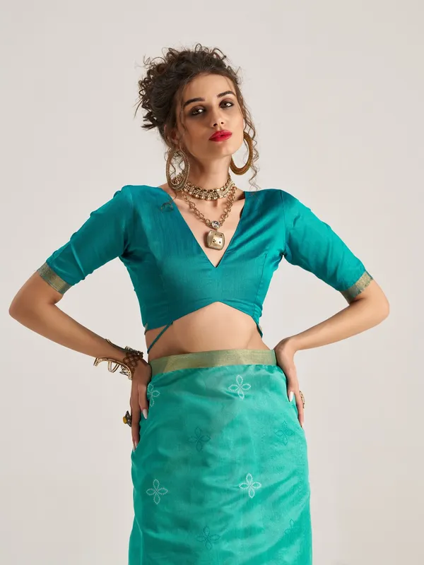 Suha_Womens_Fashion_Ethnic_Green_Color_Saree