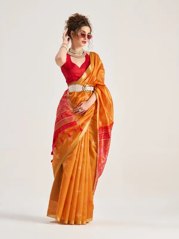 Suha_Womens_Fashion_Ethnic_Yellow_Color_Saree