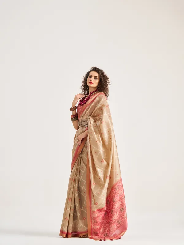 Suha_Womens_Fashion_Ethnic_Peach_Color_Saree