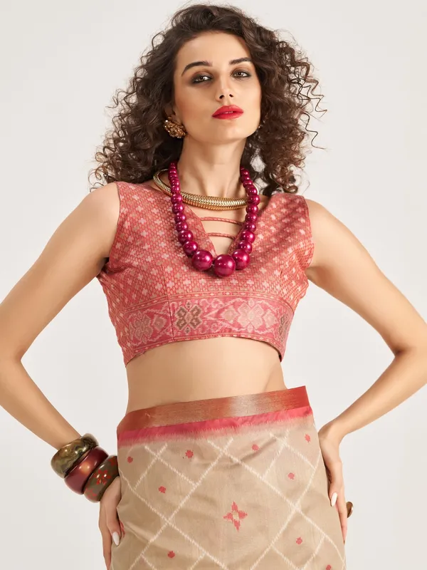 Suha_Womens_Fashion_Ethnic_Peach_Color_Saree