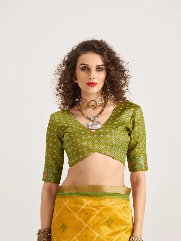 Suha_Womens_Fashion_Ethnic_Yellow_Color_Saree