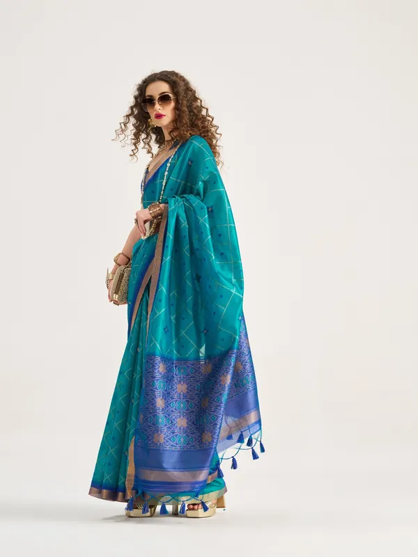 Suha_Womens_Fashion_Ethnic_Blue_Color_Saree