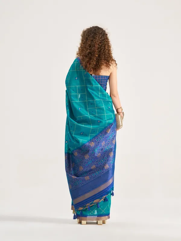 Suha_Womens_Fashion_Ethnic_Blue_Color_Saree