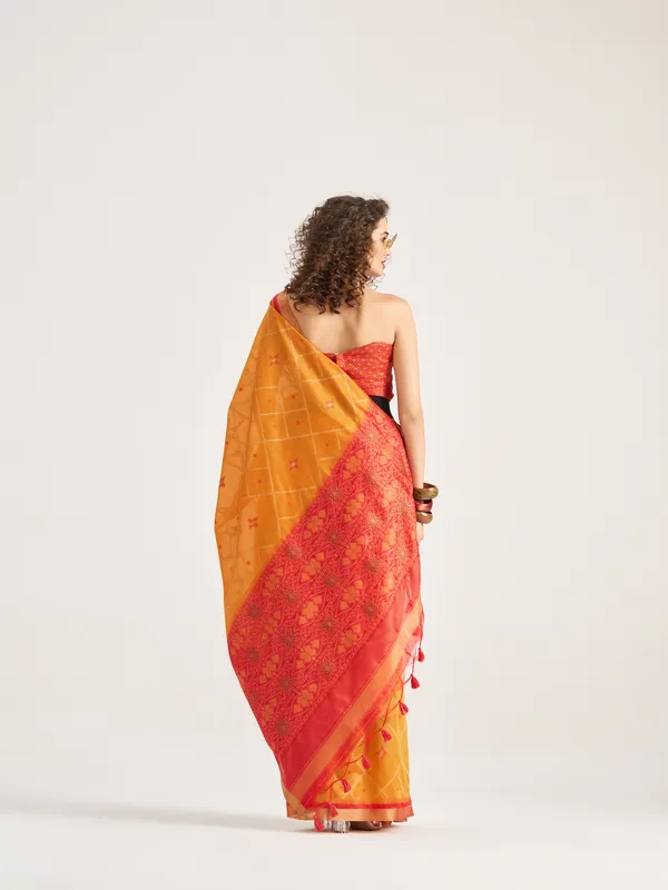 Suha_Womens_Fashion_Ethnic_Mustard_Color_Saree