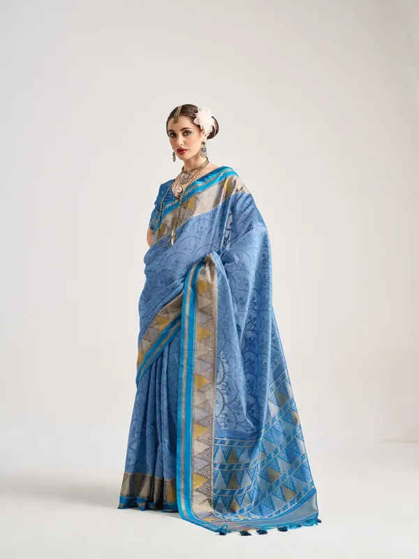 Suha_Womens_Fashion_Ethnic_Blue_Color_Saree