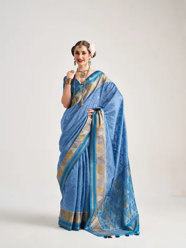 Suha_Womens_Fashion_Ethnic_Blue_Color_Saree