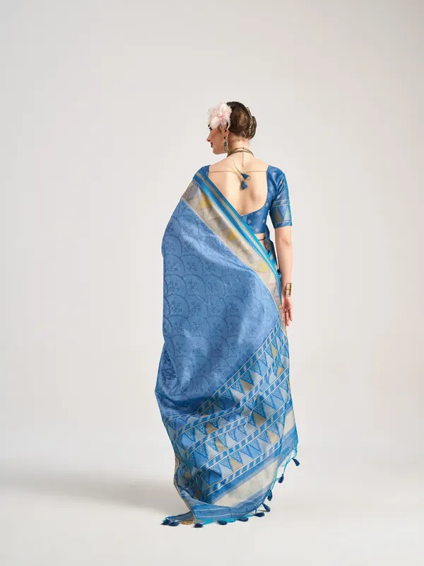 Suha_Womens_Fashion_Ethnic_Blue_Color_Saree