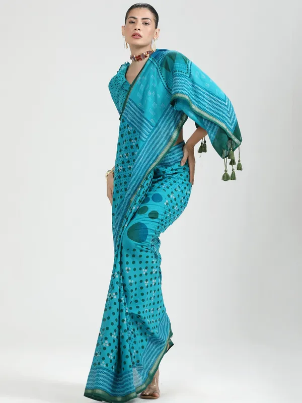Suha_Womens_Fashion_Ethnic_Turquoise_Blue_Color_Saree
