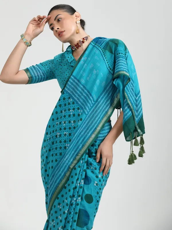 Suha_Womens_Fashion_Ethnic_Turquoise_Blue_Color_Saree